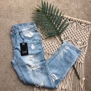 New Tilly’s ZCO Distressed Jeans Juniors Size 7